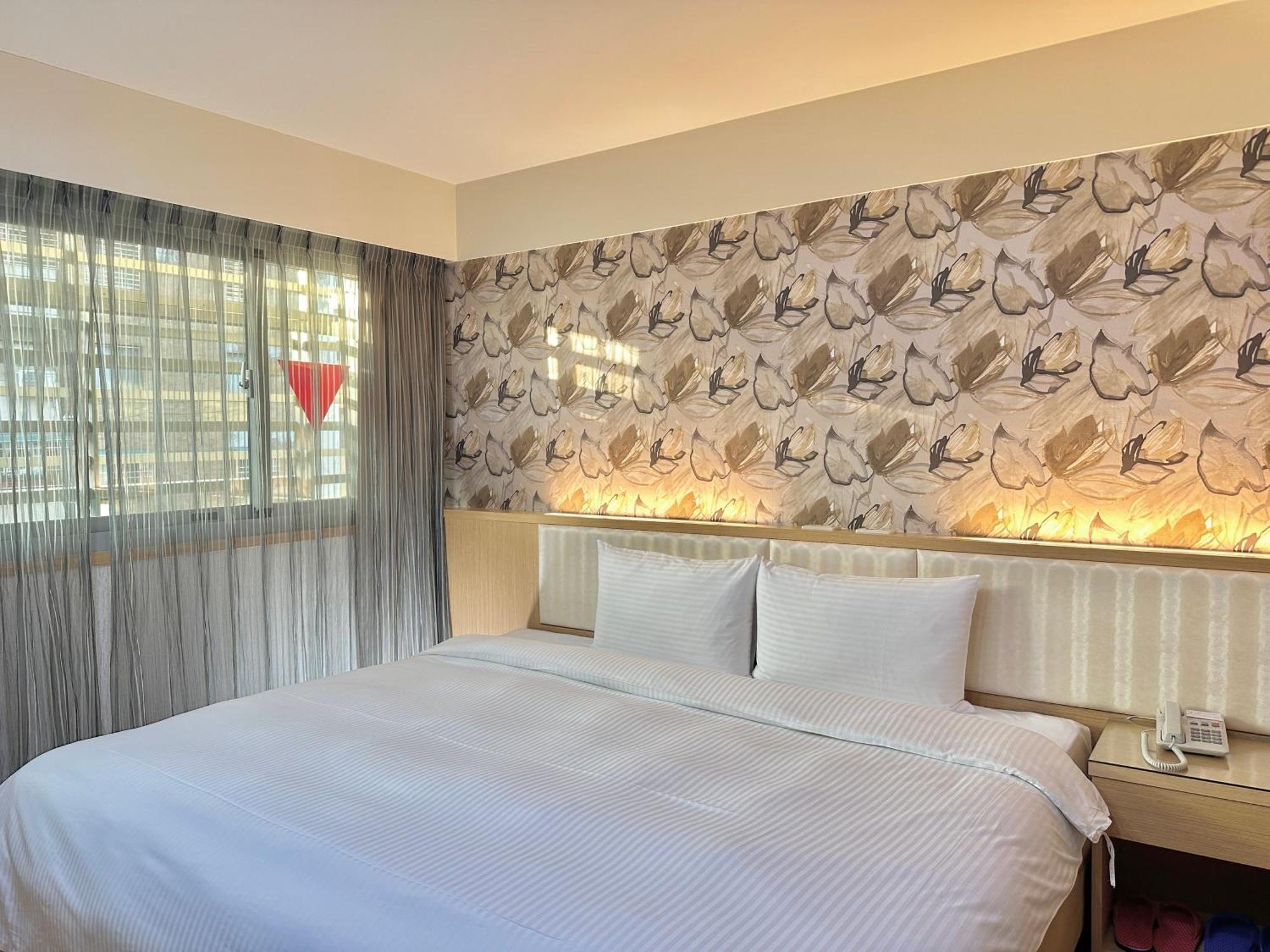 Mei Hotel Taichung Esterno foto