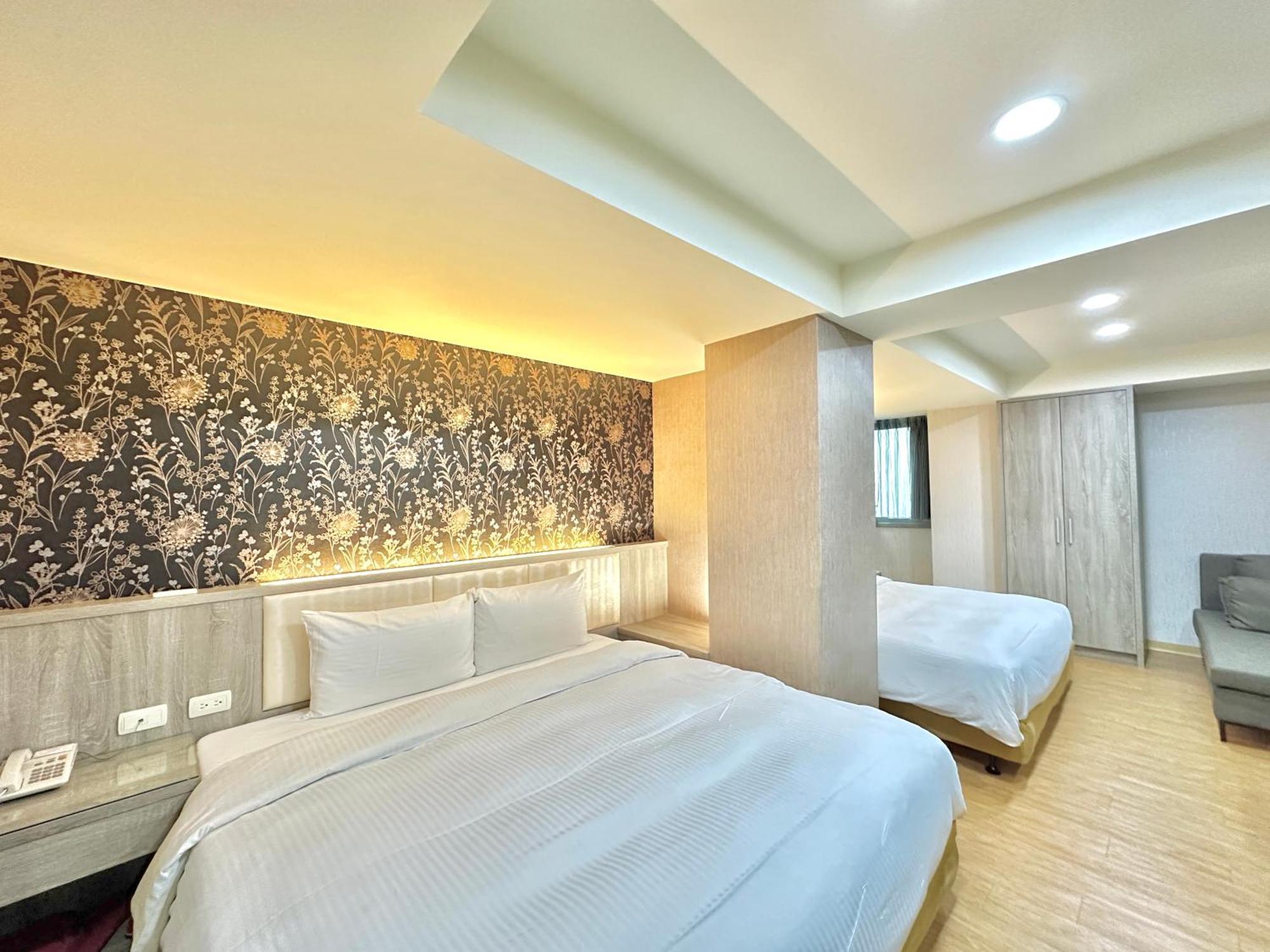 Mei Hotel Taichung Esterno foto