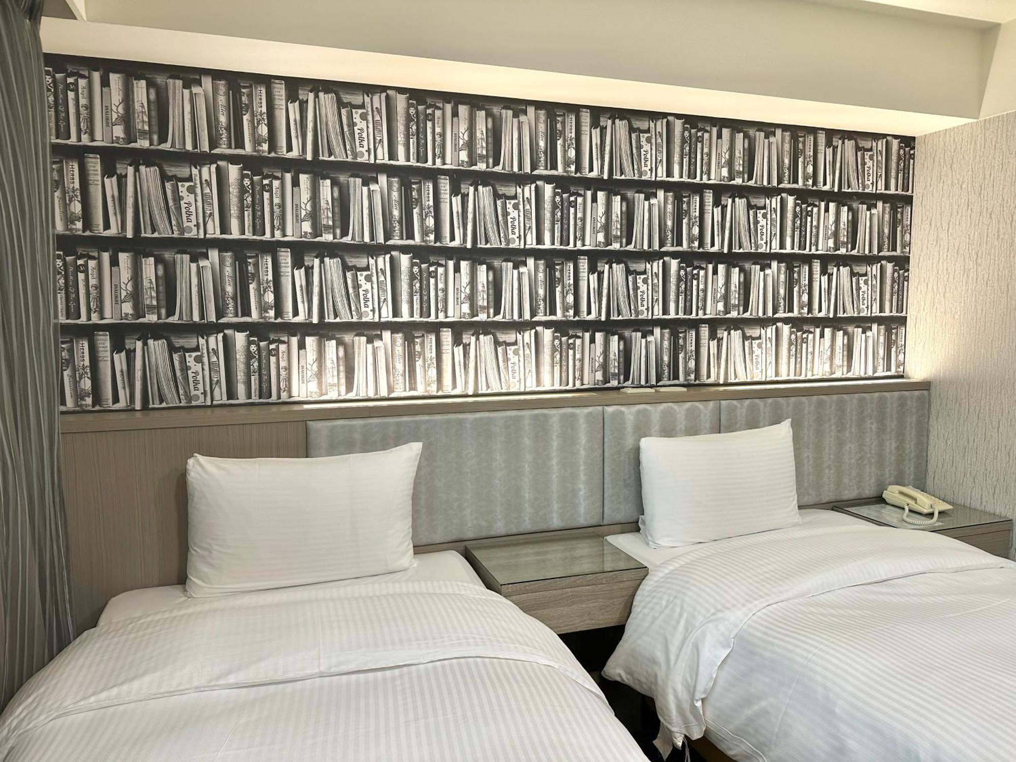 Mei Hotel Taichung Esterno foto